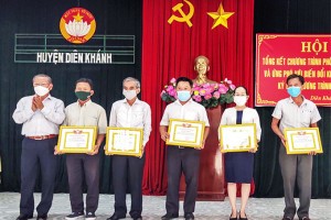 Religions in Khanh Hoa province join hands in environmental protection