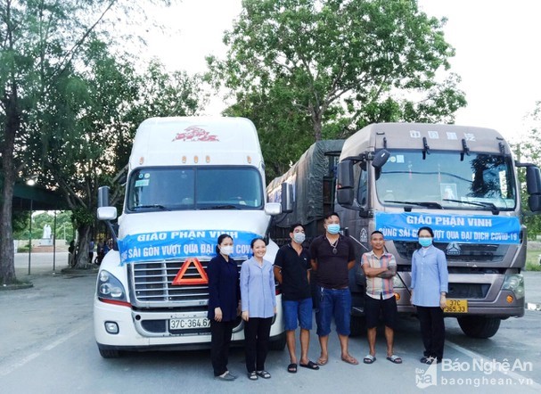 Vinh diocese donates necessities to Ho Chi Minh City