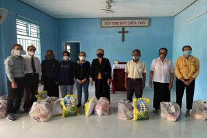 Religious organizations send support packages to people affected by Covid-19 pandemic