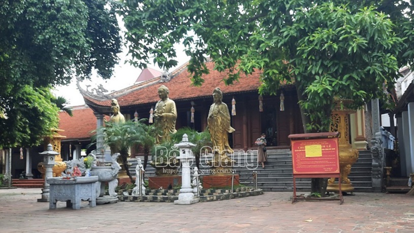 Pagodas in Bac Giang strictly observe Covid-19 pandemic’s regulation during worshipping festival in the seven lunar month