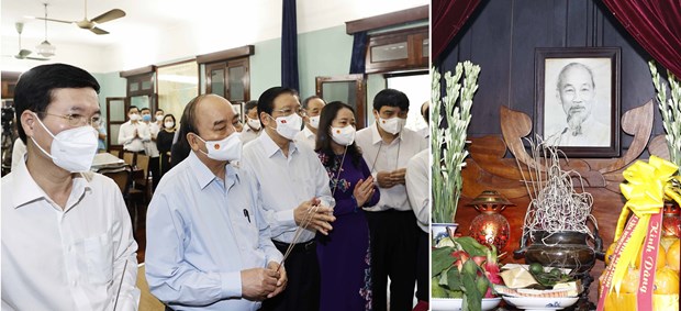 State leader offers incense in tribute to President Hồ Chí Minh