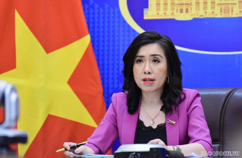 Vietnam responds to China sending transport aircraft to Truong Sa