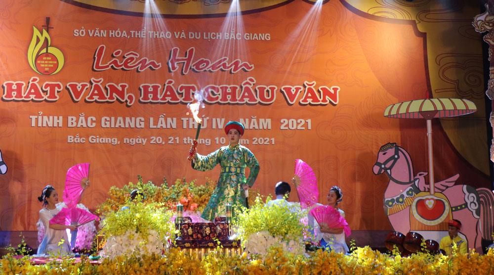 40 prizes awarded to outstanding performaces at Bac Giang Van and Chau Van Singing Festival 2021