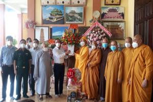  Buddhists in Ba Ria - Vung Tau send supports worth 30 billion VND to Covid-19 prevention work