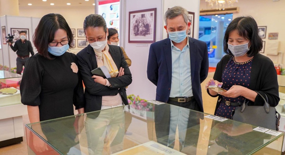 Exhibition themed Vietnamese culture and President Hồ Chí Minh underway