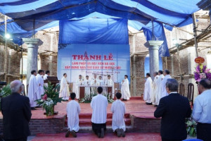 New Catholic church in Hoa Binh province kicked off