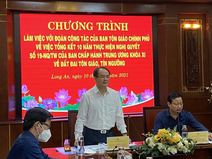 Deputy Minister Vũ Chiến Thắng meets with People’s Committee in Long An