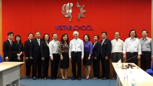 Chairman of Catholic Education Committee visits Sao Viet school
