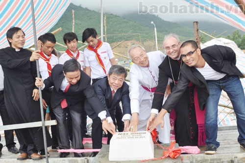 Ha Tinh province: Construction of new Catholic church started