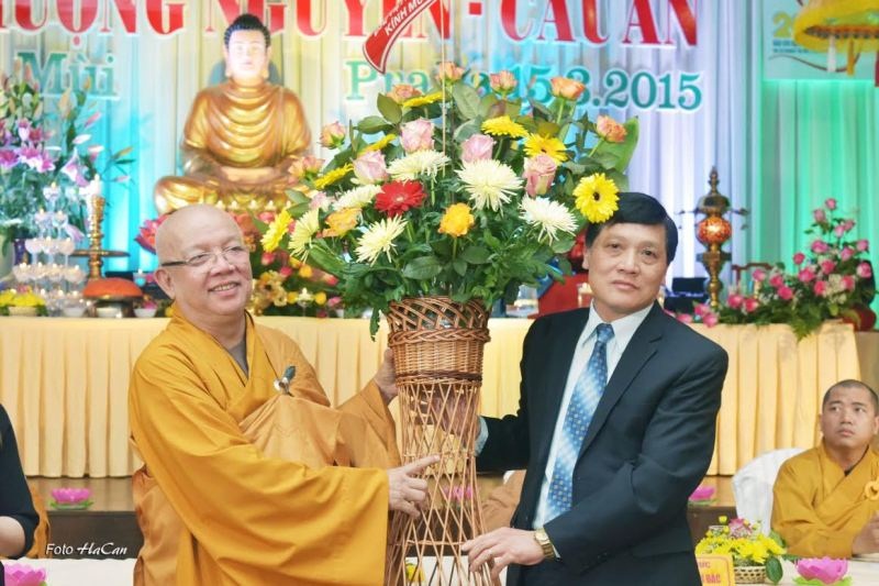 Vietnam Buddhist Association in Czech Republic holds prayer for peace