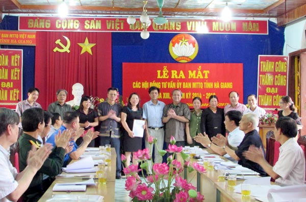 Ha Giang province: Provincial advisory councils on democracy-law and ethnicity-religion established