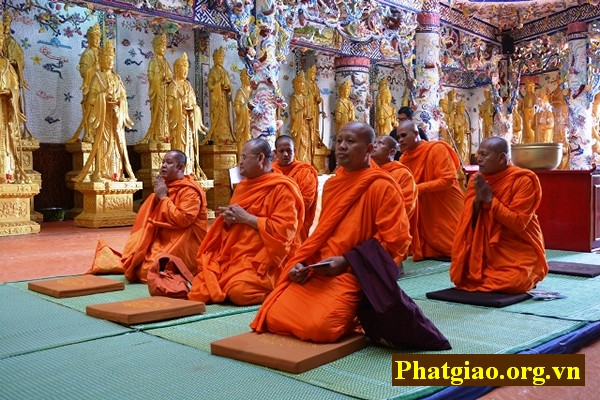 Lam Dong province: Generals of Royal Cambodian Armed Forces and Buddhist dignitaries visit Linh Phuoc pagoda