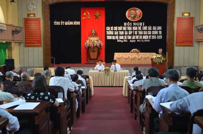 Quang Binh province: Religious dignitaries attend meeting on draft of  Party report