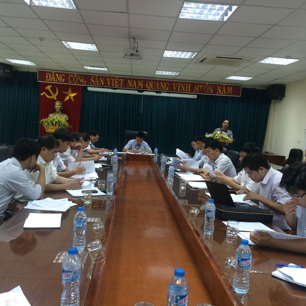 Bac Giang province: Home Affairs Department reviews five-month religious affairs 2015
