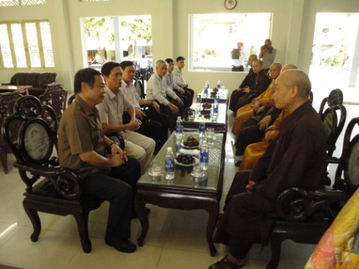 GCRA Chairman extends Vesak visit to Da Nang city VBS