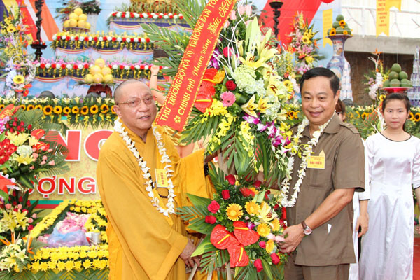Ha Giang province: Buddha’s Birthday festival and casting of Avalokitesvara Bodhisattva statue at Quan Am pagoda