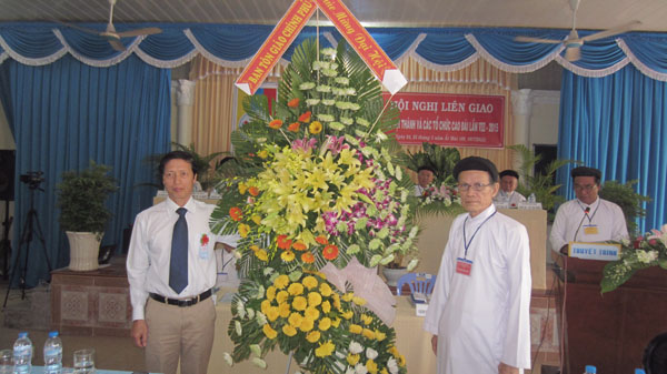 Ben Tre province: Caodai Churches and organizations hold conference to review co-operation