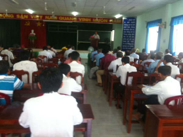 Ben Tre province organizes religious training for local officials