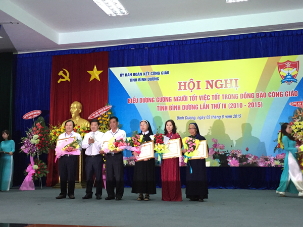 Binh Duong province honors “Good People, Good Deeds” in Catholic communities