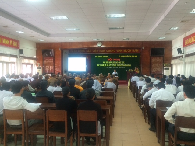 GCRA disseminates religious law to dignitaries in Phu Yen, Binh Dinh provinces