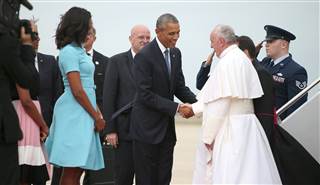 Pope Francis Begins First U.S. Visit, Greeted by President Obama