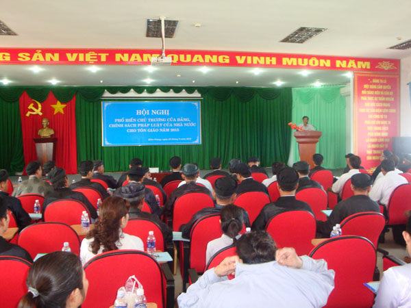 Kien Giang province disseminates religious laws to followers of religions