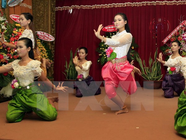 Khmer people in Tra Vinh celebrate Sene Dolta festival