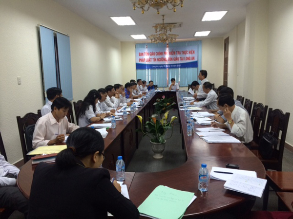 Government Religious Committee inspects implementation of laws on religion in Long An province 