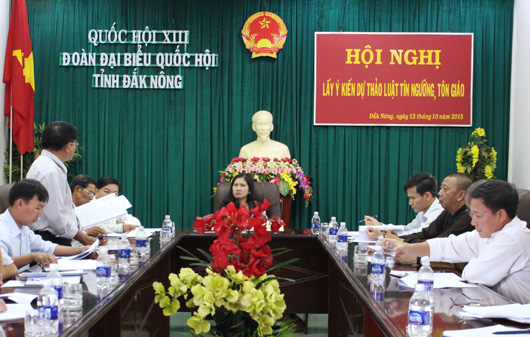 National Assembly Deputies in Đak Nong province gather comments on draft law on belief, religion