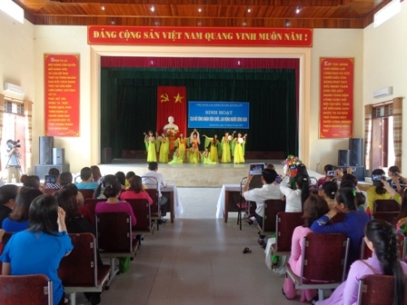 Nghe An province: Quynh Luu district holds club activities for Catholic women officials and staff