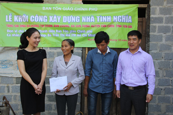 GCRA Youth Union continues support for poor family in Yen Bai province