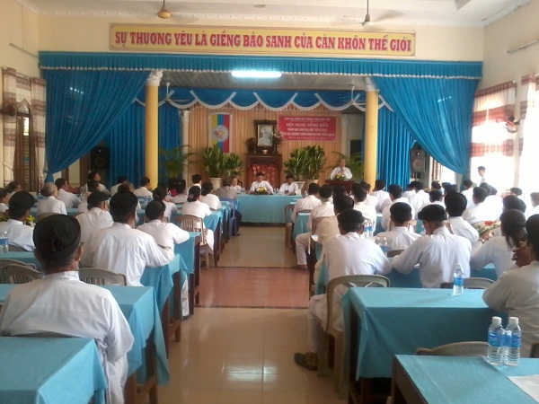 Ben Tre province: Correct Path Caodai Church reviews religious affairs 2015