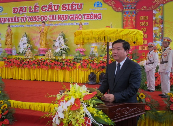 Nam Dinh province: Grand requiem held for victims of traffic accidents