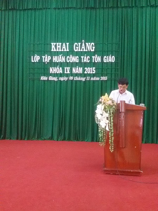 Kien Giang provincial Religious Committee opens religious training course for local offcials