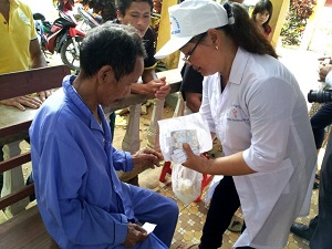 Quang Ngai province: Protestant Church conducts medical charities in Tra Bong district