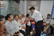 Nam Dinh province: Bui Chu Caritas conducts medical charity for the poor