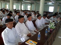 Ben Tre provincial religious committee holds religious laws dissemination for Caodai dignitaries