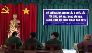 Tien Giang province: Religious dignitaries attend training fostering course on knowledge of security and defense 