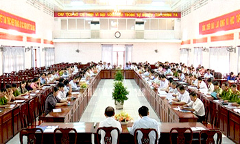 Dong Thap province: Fostering knowledge of security and defense for religious deacons