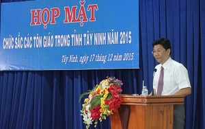 Tay Ninh province: Meeting with typical religious dignitaries held