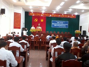 Ben Tre provincial VFF holds meeting on Resolution of 10th provincial Party Congress with religious dignitaries 