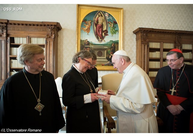 Pope Francis greets ecumenical delegation from Finland