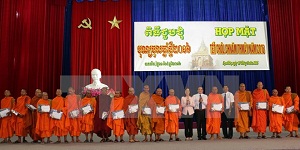 Southwestern Steering Committee extends Chol Chnam Thmay visits to Khmer people