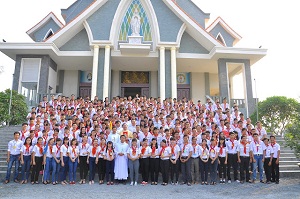 Phu Cuong diocese holds meeting with key youth of children groups