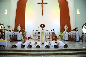 Phan Thiet Diocese ordains new priests and deacons of Chau Thuy Cistercian Monastery