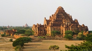 Exploring Myanmar's ancient temples