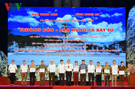 Art program to honor war heroes held in Nghe An