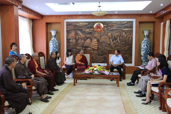 Government Religious Committee receives Chinese Buddhist delegation