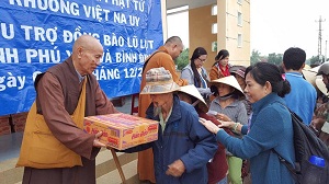 Buddhist groups send relief to flooded areas