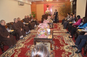 Buddhist Chapter in Ha Tinh extended New Year greetings to provincial authorities 